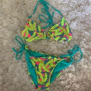 Forever 21 cute neon banana bikini small